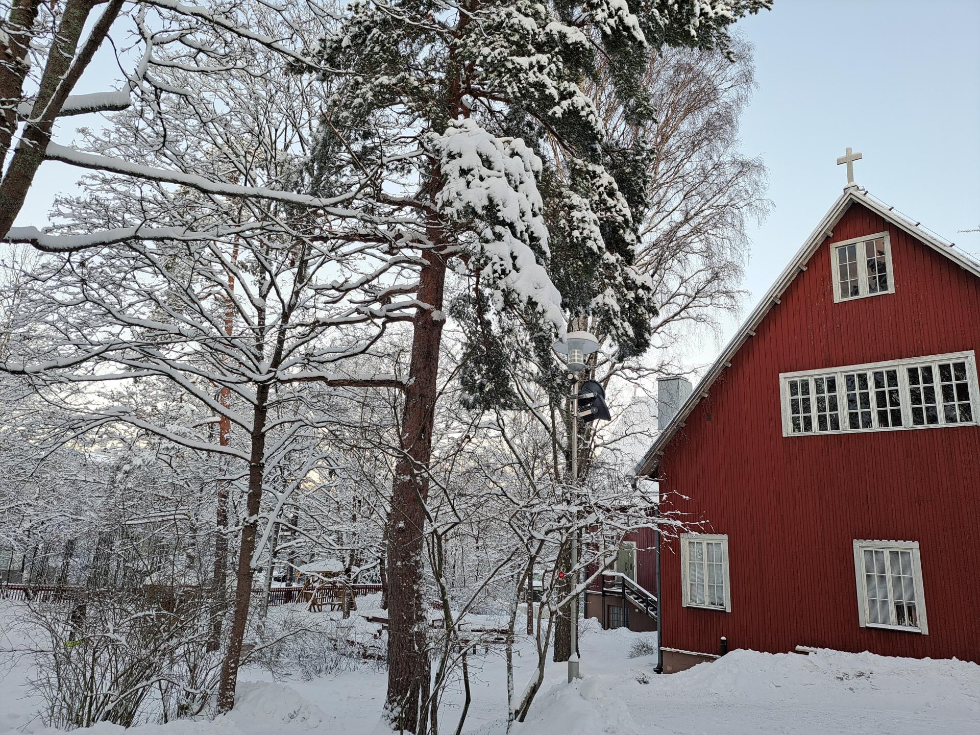 Huopalahden kirkko talvi