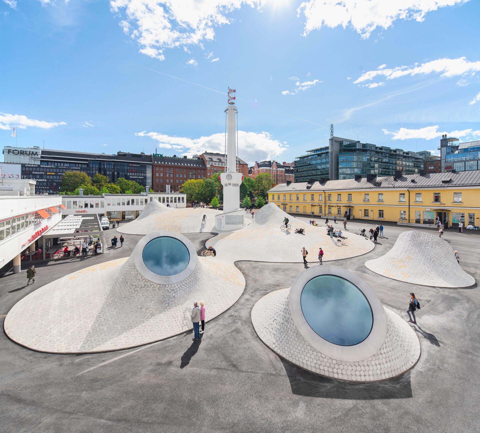 Amos Rexin betonikummut Lasipalatsinaukiolla